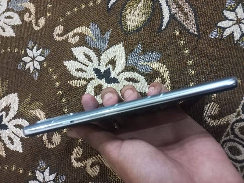 One plus 8t 12/256 4