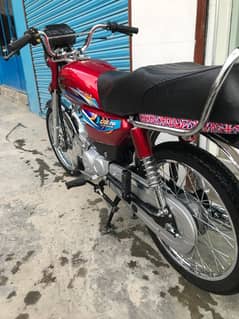 united 24 model ha ( 10 month ka bike ha)