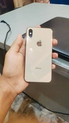 Iphone Xs 10 by 10 condition Golden Color