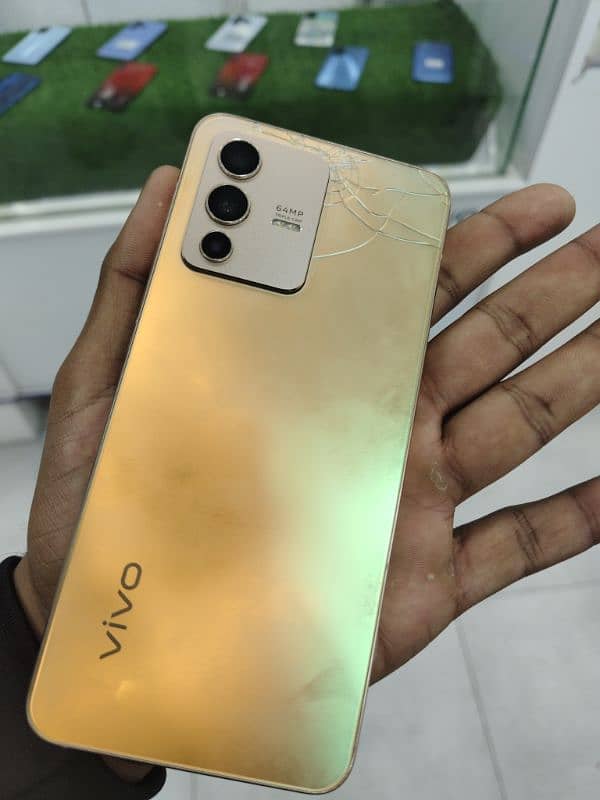 vivo V23 12/256 available for sale 6