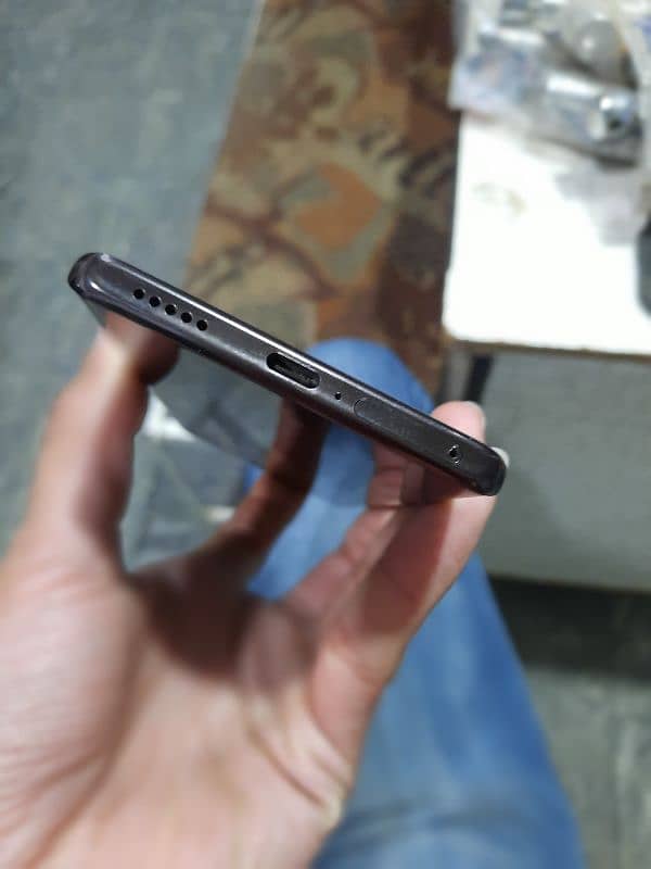 Vivo V30e 1