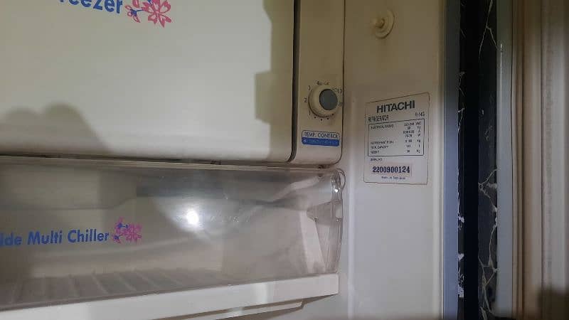 Hitachi mediam one door 8