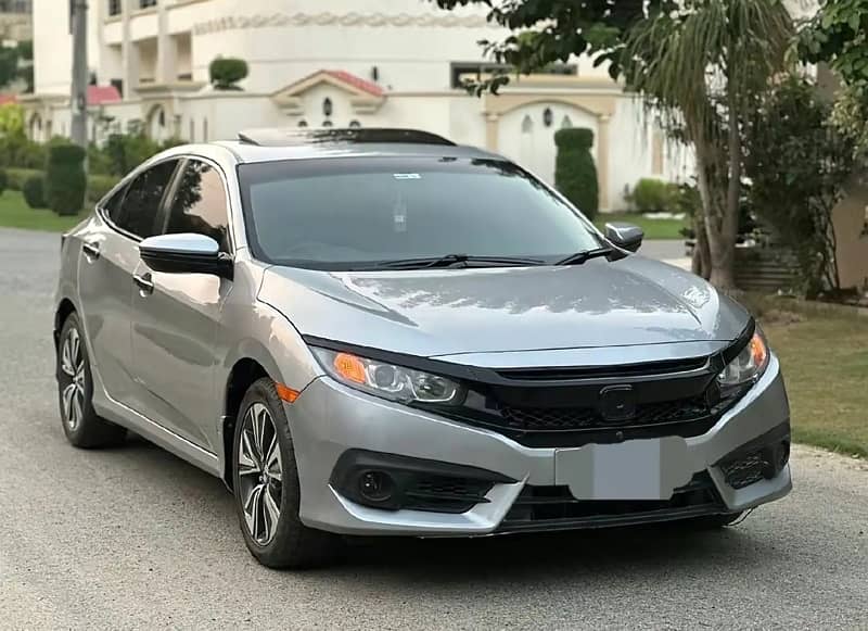 Honda Civic 2018 4