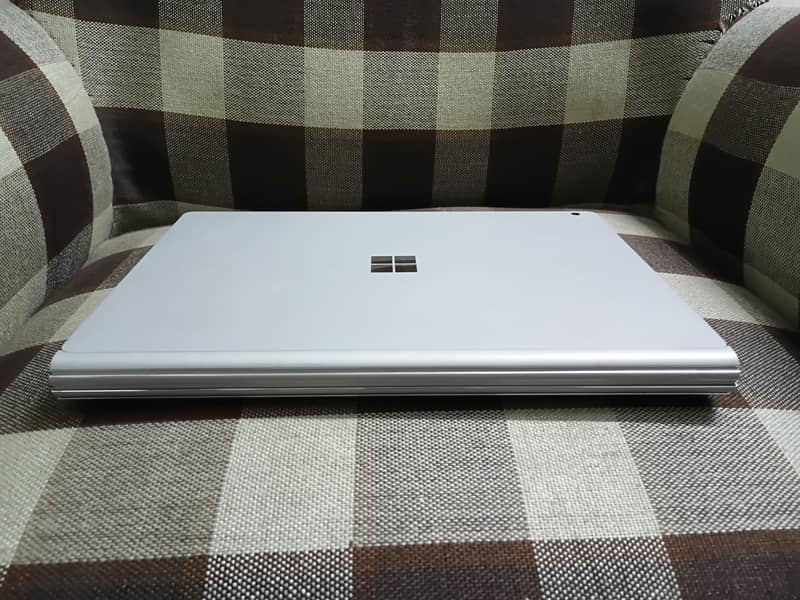 Surface Book with GeForce® GTX 965M 2GB GPU 3