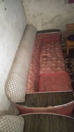 Sofa Set 10/10 comfortable siting color mehroon