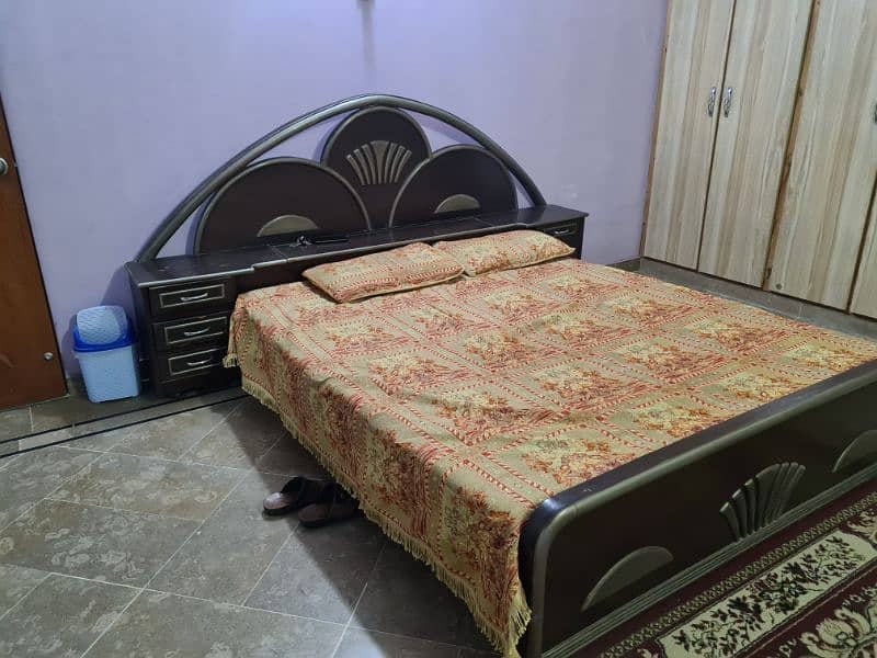 Bed for Sale in Multan Gulgust 1