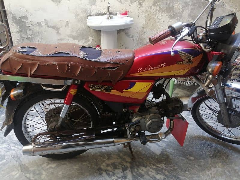 Honda CD 70, One Hand used, Engine 10/10 6