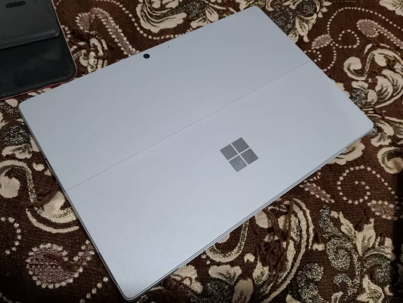 Microsoft surface pro 7 2