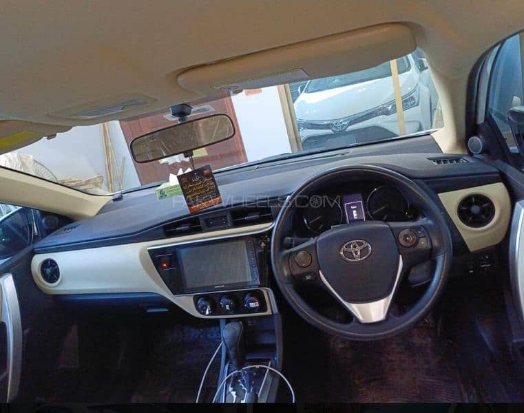 Toyota Corolla Altis X Automatic 2022 5