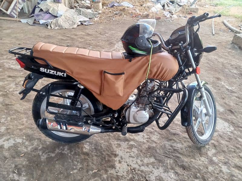 Suzuki gd 110 Karachi number hai bilkul new bnwai hai 2