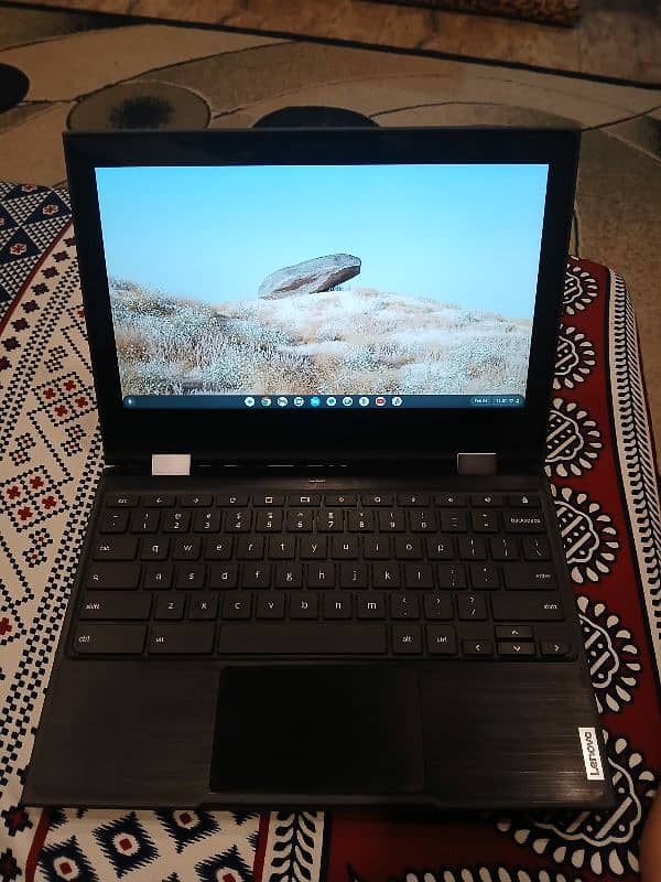 lenovo chrome book touch screen 36 gb 4