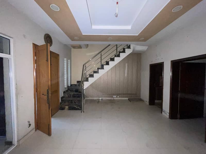 Beautiful 5 Marla 3 Bed Full House For Rent Gulshan Ali Colony near Main Airport Road ( With Gas ) 15