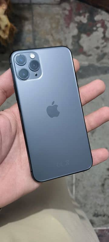 iphone 11pro 64 gb pta approved 8