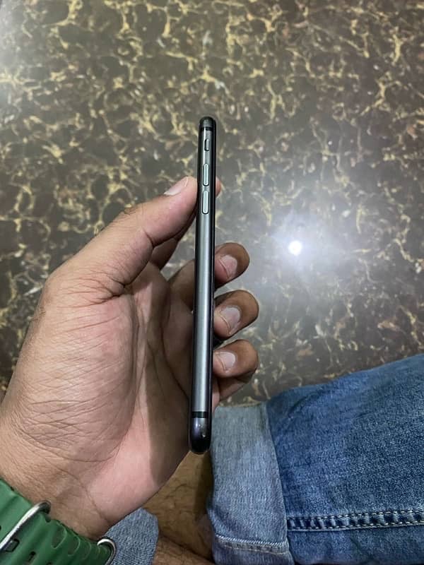 iphone 8 Non PTA 64 Gb 4