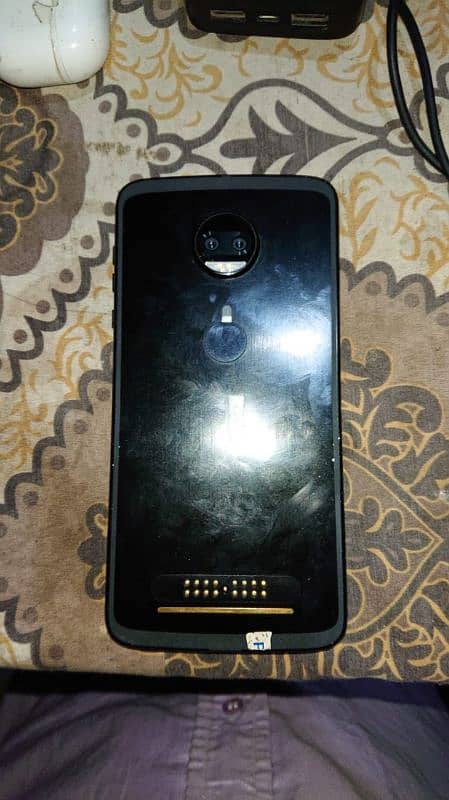 moto z2 force official approved 0