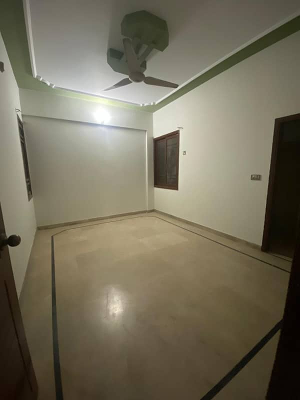 3 bed dd Portion for Rent with roof Gulistan e Jauhar 1