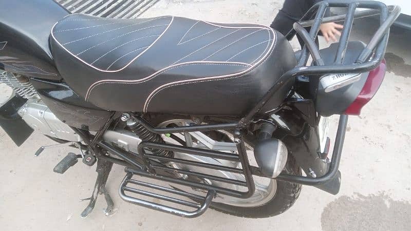 suzuki  150 bik spcial addition very good nd ginone condition 1