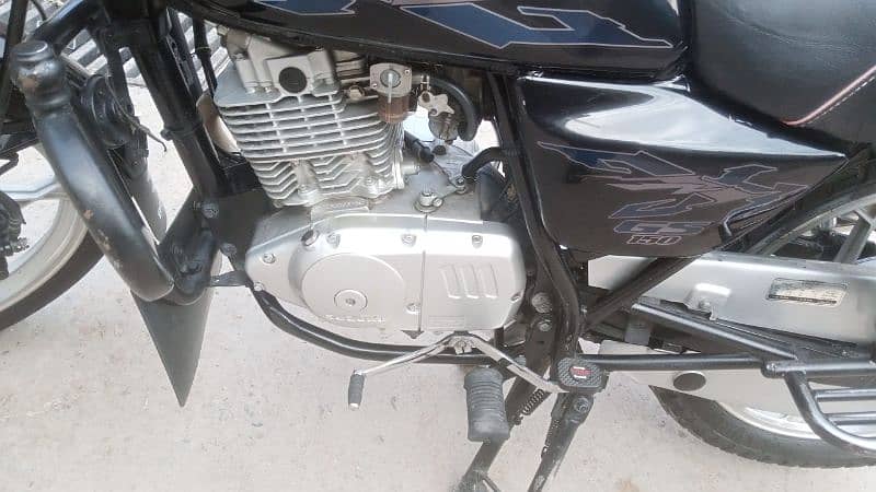 suzuki  150 bik spcial addition very good nd ginone condition 7