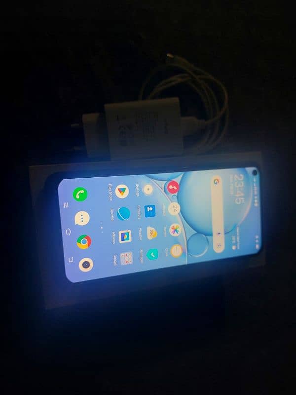 vivo y30 4gb 128gb offical pta Emerald black 4