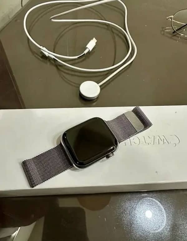 Apple Watch Series 5 0