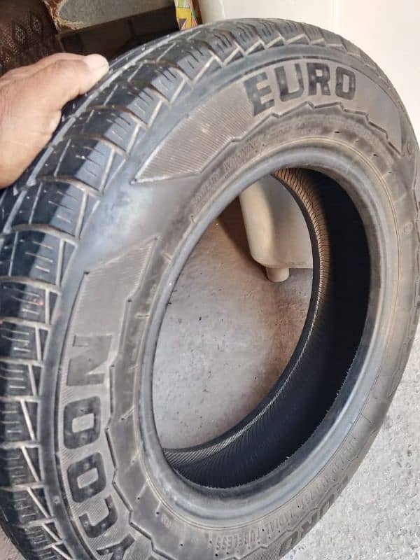 Tyre for sale 3