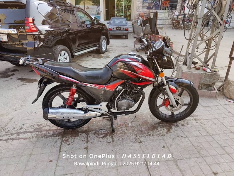 Honda CB150F 2018 LHR number 2