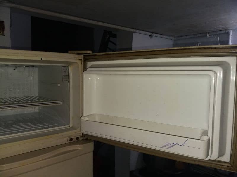 dawlance refrigerator for sale 6