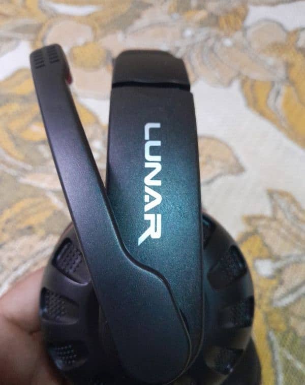 brand new LUNAR headphone is best quality available 0