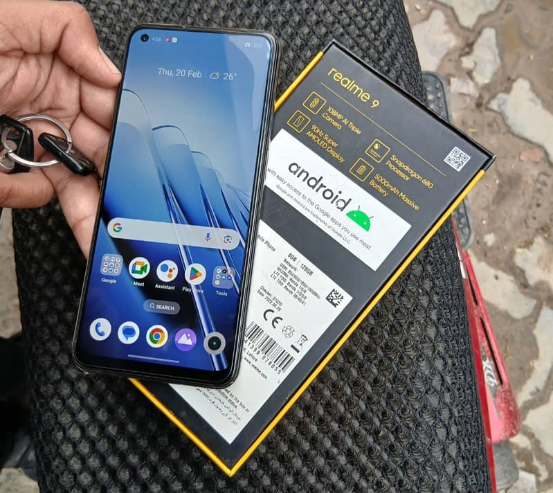 Realme 9 Super Amoled Display 8/128GB  108MP camera  1