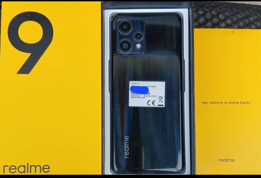 Realme 9 Super Amoled Display 8/128GB  108MP camera  2