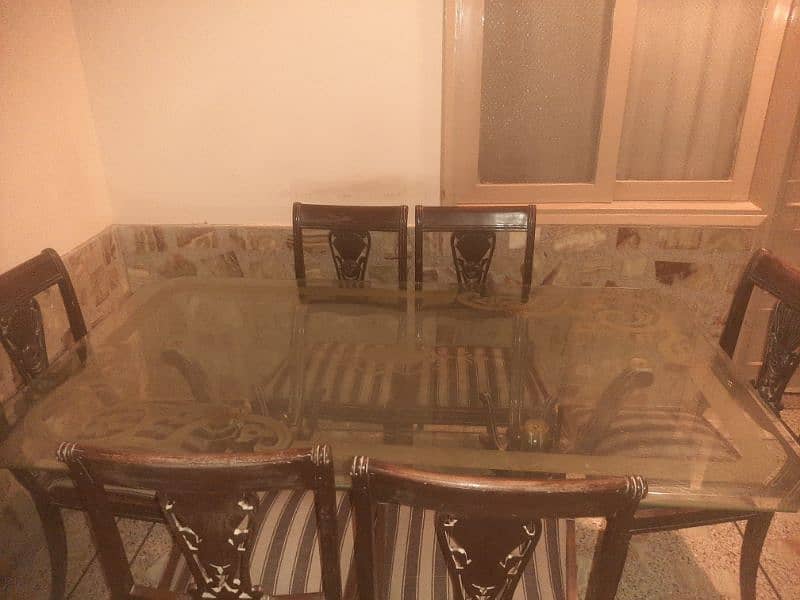 6 seater wooden dine in table 2