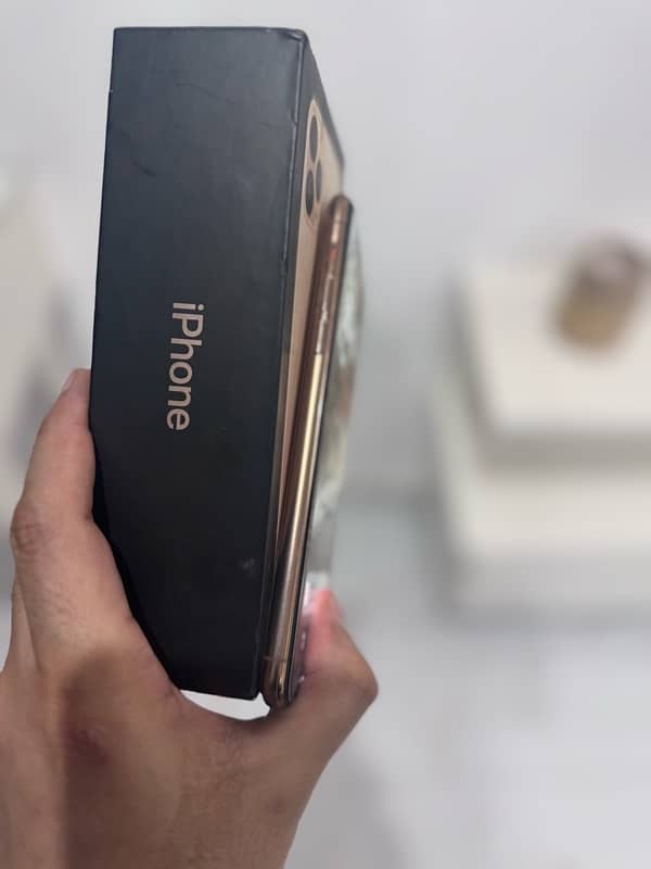 iPhone 11 Pro Max 64GB PTA Approved 3