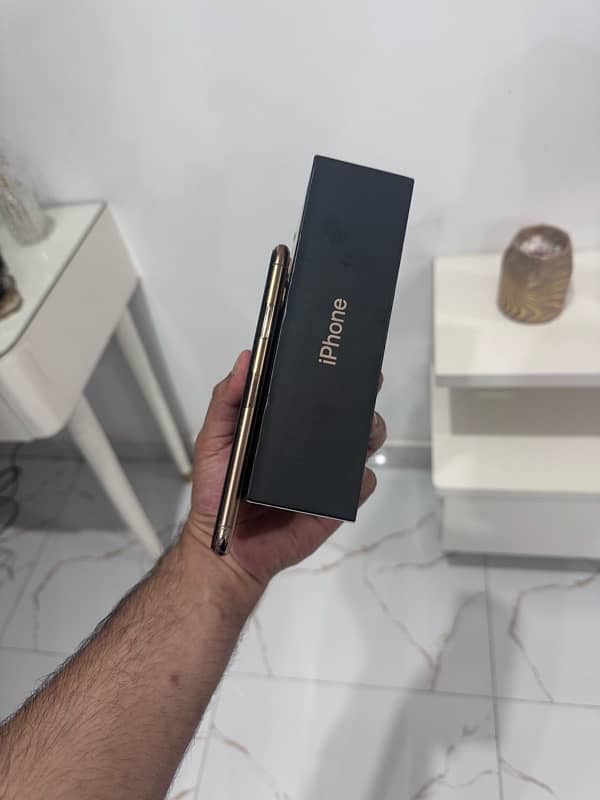 iPhone 11 Pro Max 64GB PTA Approved 5