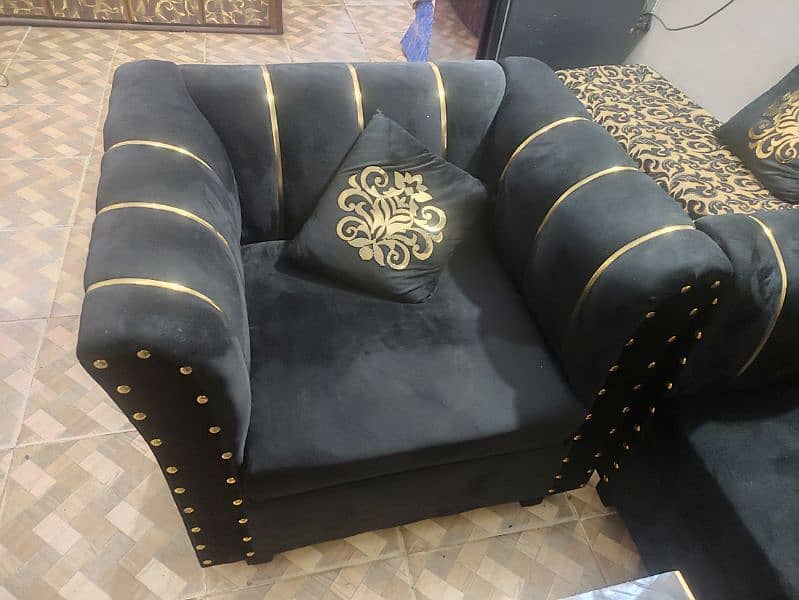 Sofa set with beautiful design 0