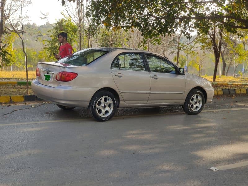 Toyota Corolla SE Saloon 2003 5