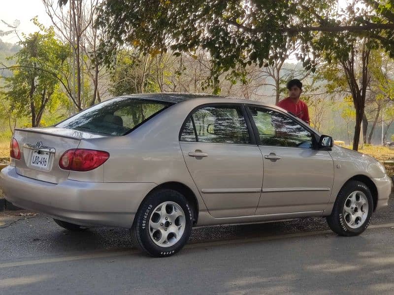 Toyota Corolla SE Saloon 2003 10