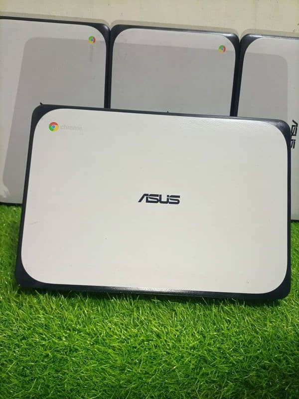 asus chorme book 1