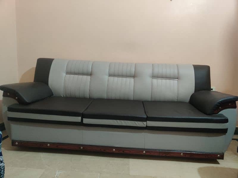 Premium Sofa Set – Like New Condition – 3+2+1 Seater. 1