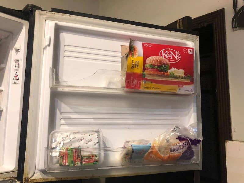 Kenwood Refrigerator 26657 Glass Door BKG 18-CFT Persona Plus Series 5