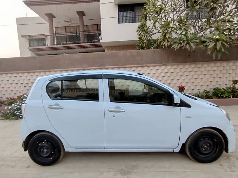 Daihatsu Mira 2014 3