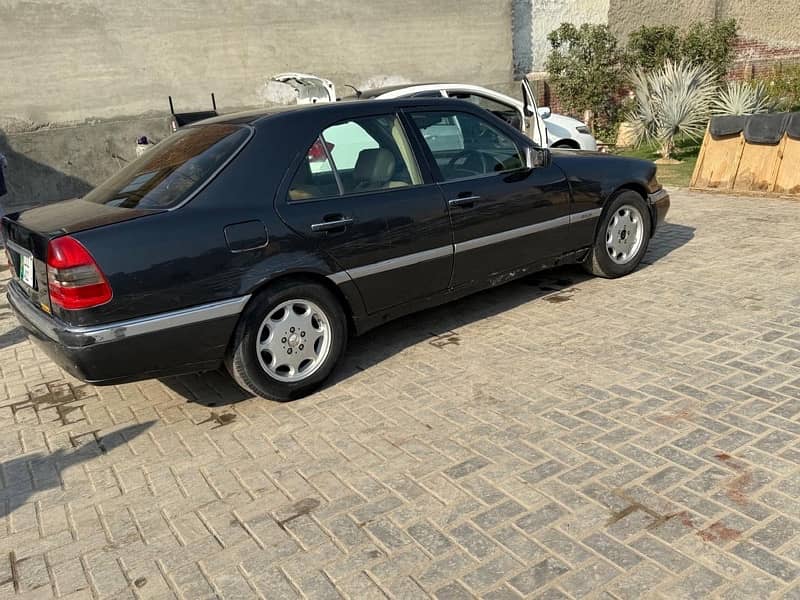 Mercedes C Class 1995 3