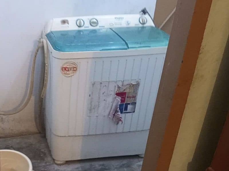 Haier Washing Machine with Dryer 0