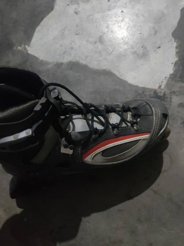 I am salling my skating shoes new condition 1