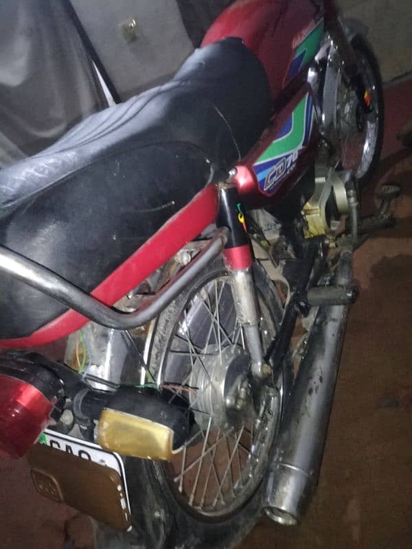 Honda CD bike for sella model 17 all ok hai 8