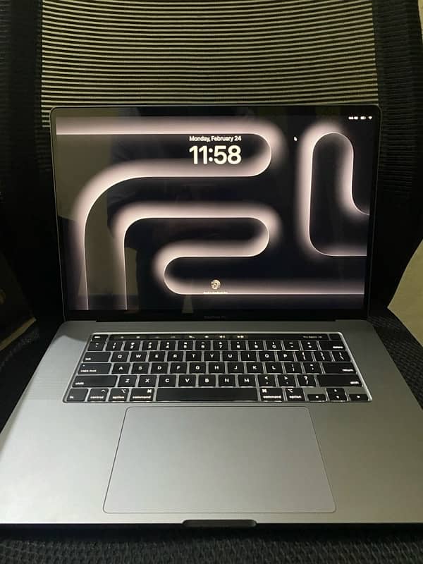 MACBOOK PRO 16” 2019 | 98% New Not used 1