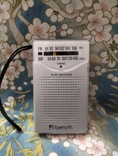 ebench FM am 2band radio 2 battery cell 3and 4 month battery time