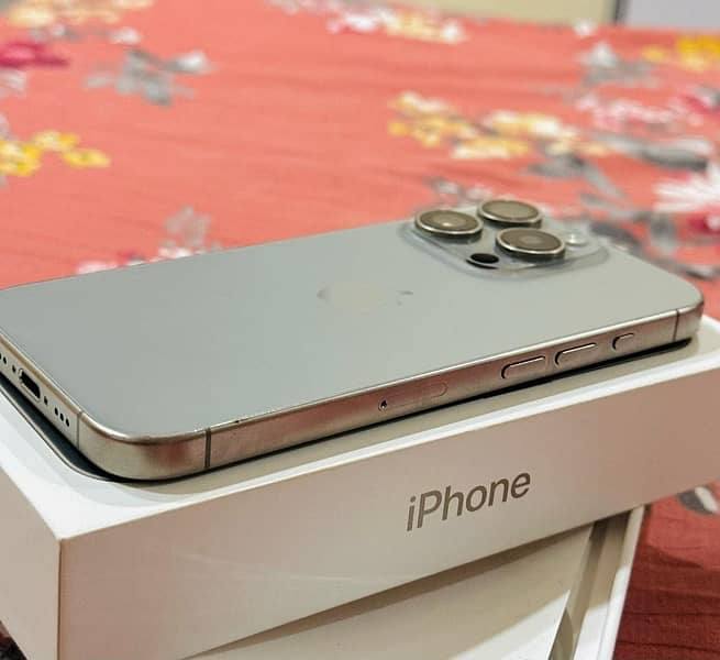 IPhone 15 Pro 128 Gb 2