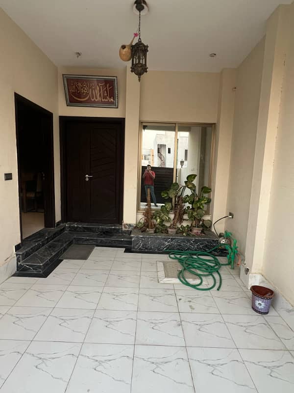 135 Yards Sami Corner Fully Furnished villa available for Rent in Ali Block 15