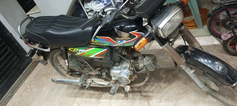 Honda CD 70 2021 3