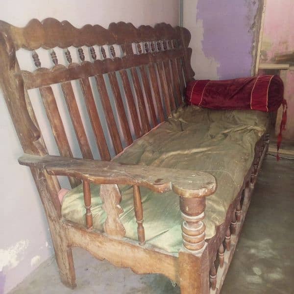 wooden sofa for sale in karachi landhi 0